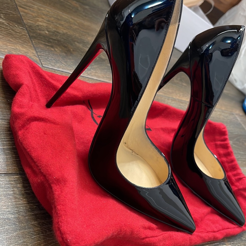 so kates by Christian Louboutin Paris